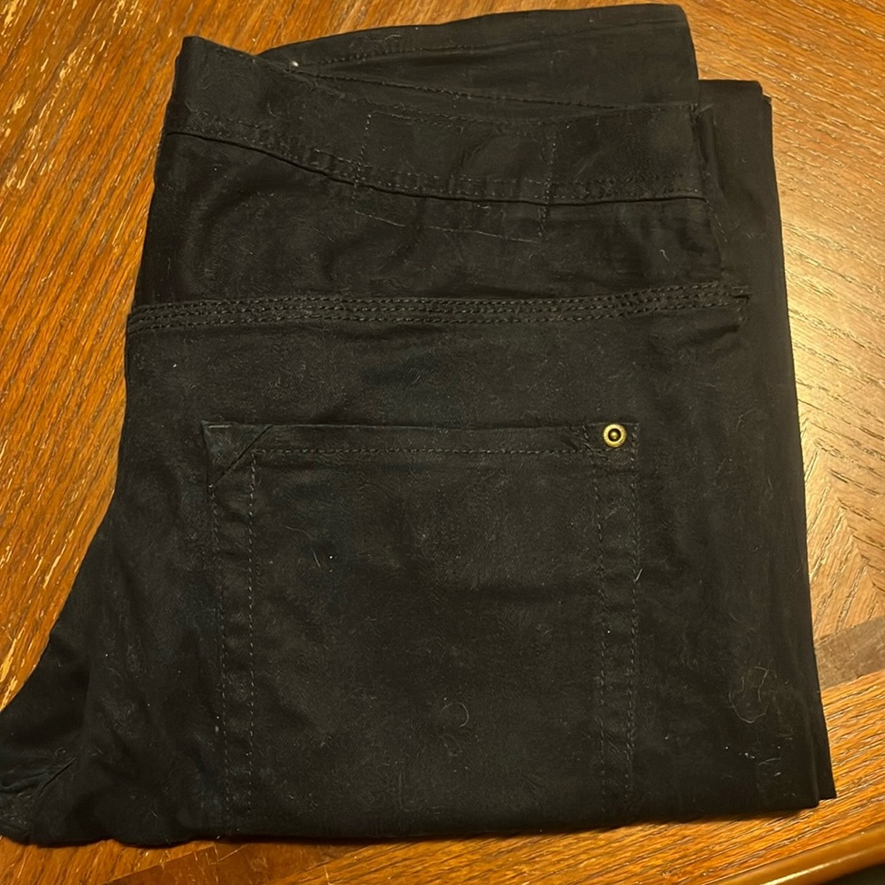 Dark blue Jeans